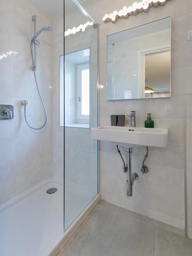 Stylish Studio Apartment By Irundo Rovinj Luaran gambar